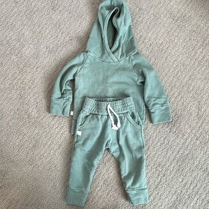 Childhoods Clothing jogger and hoodie set 12-18 mo